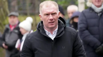 تصريح مثير.. سكولز يهاجم آرسنال ويصفه بأسوأ بطل محتمل للدوري الإنجليزي